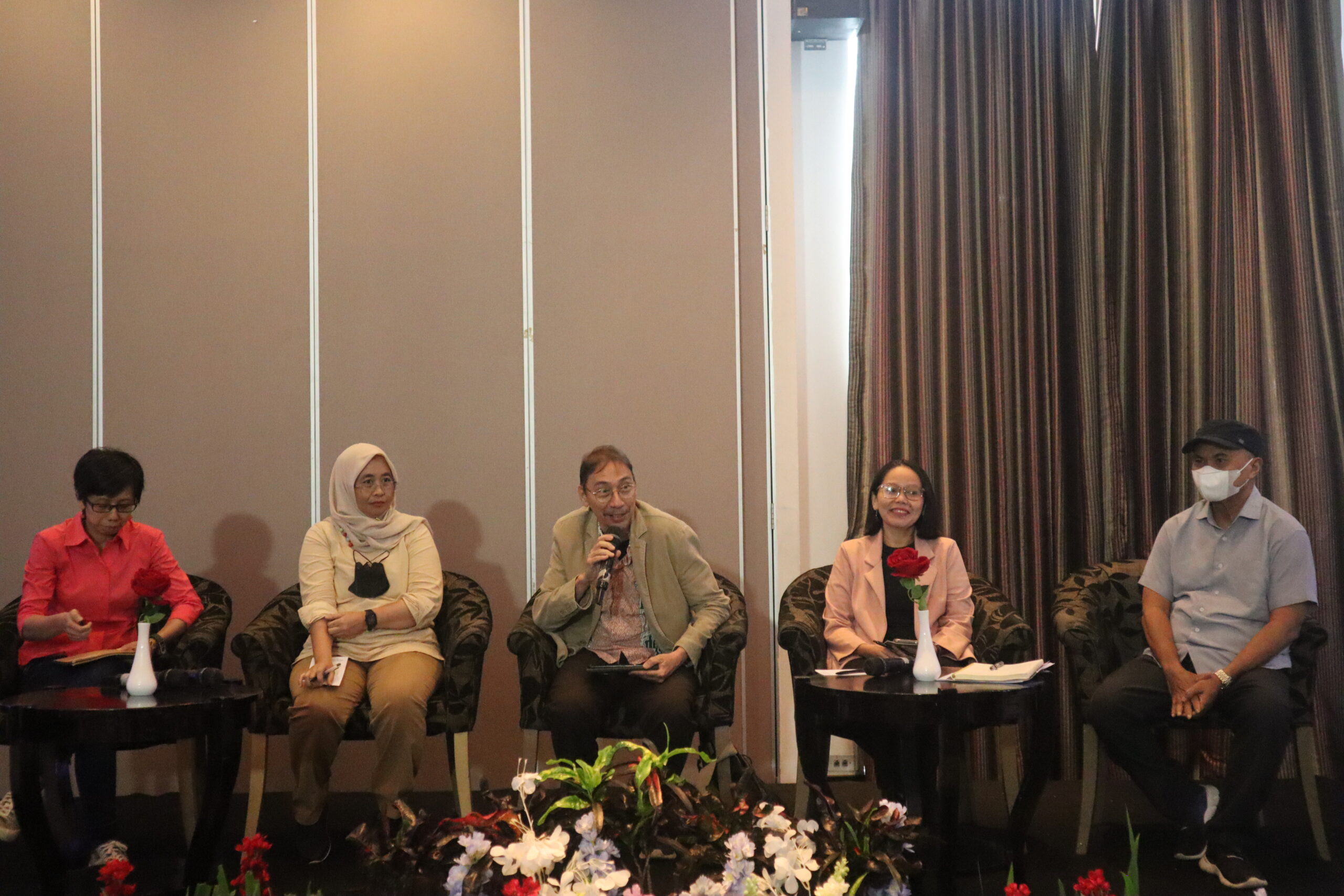 Namun, wawasan berharga ini belum sepenuhnya diintegrasikan ke dalam program intervensi krisis iklim yang secara langsung menangani kesehatan reproduksi dan keadilan gender.