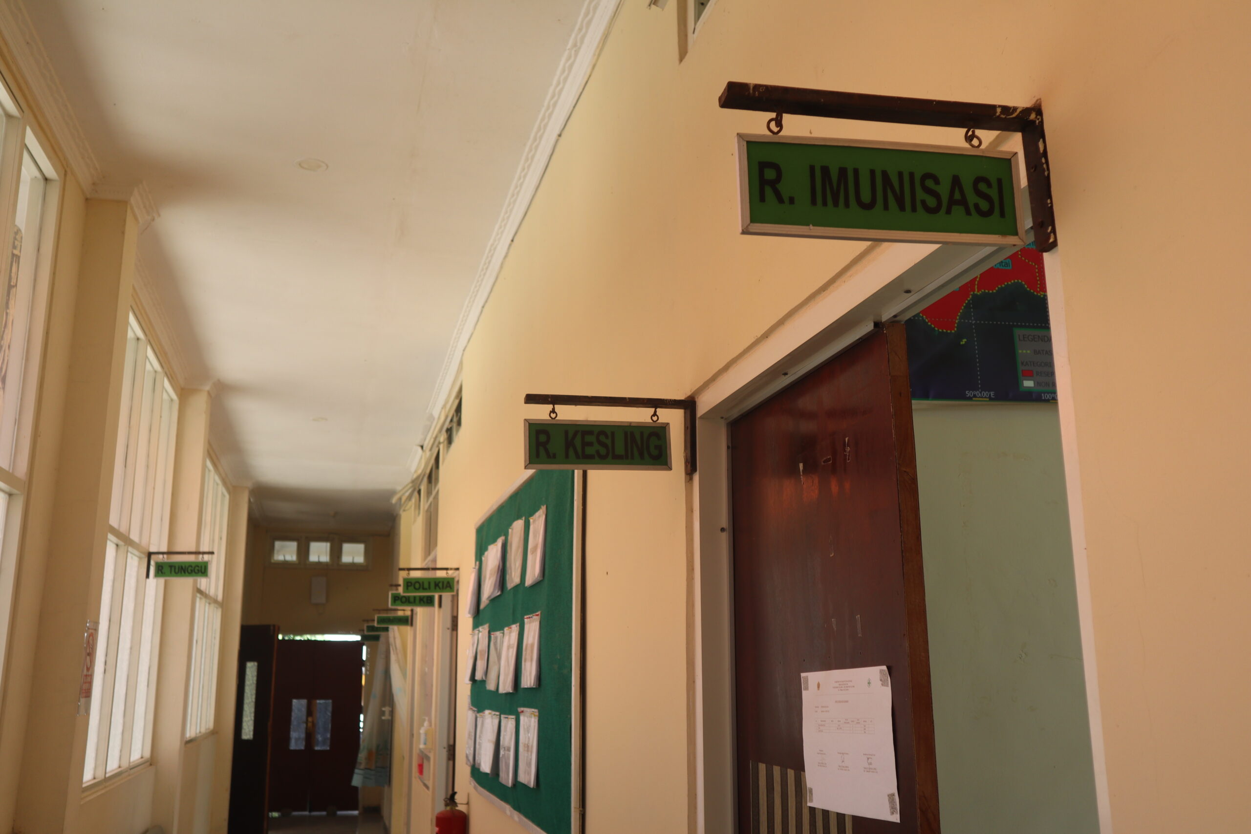 R. imunisasi outdoor view - ipas