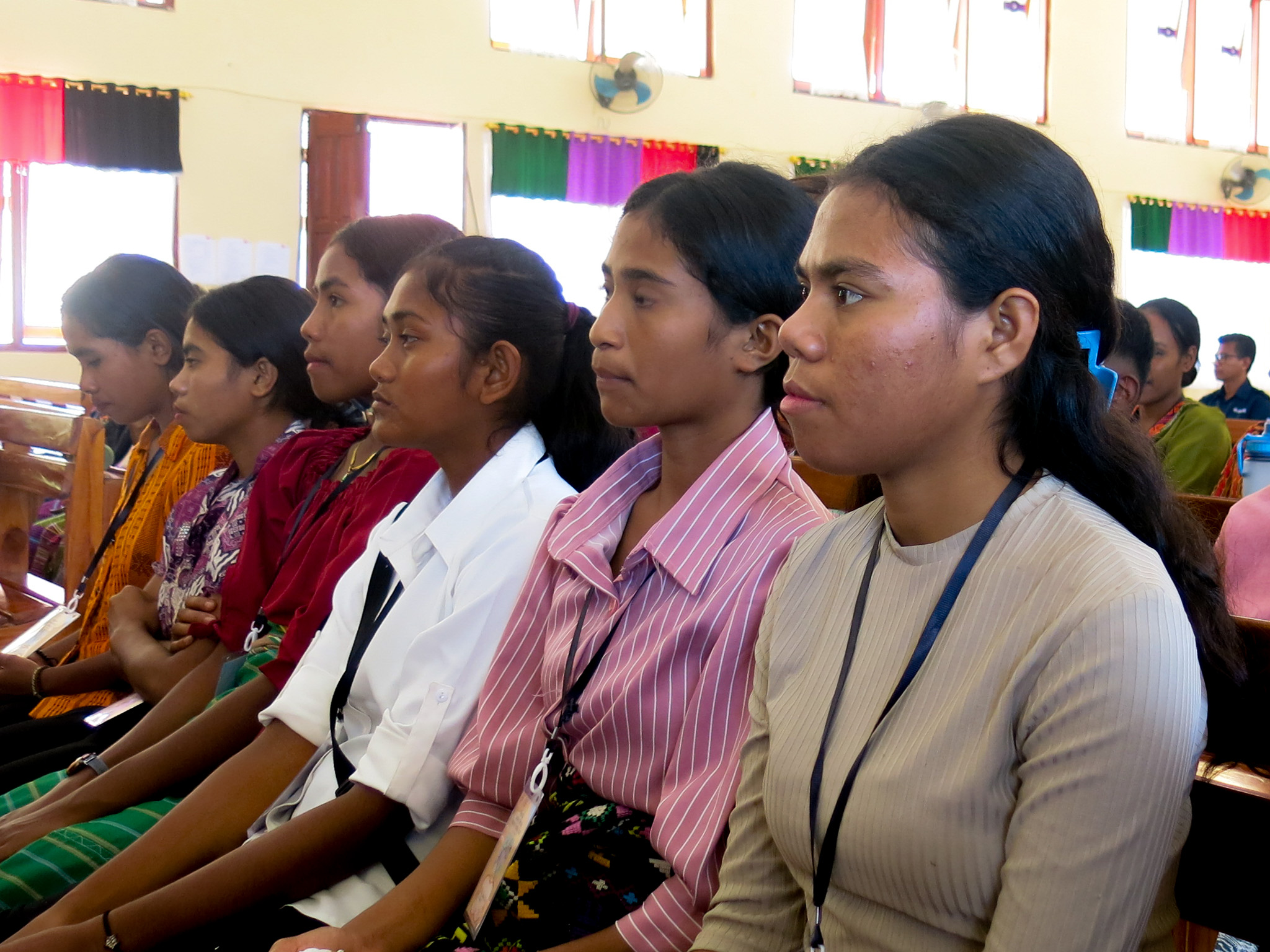 jambore Group of girls listening to presentation
